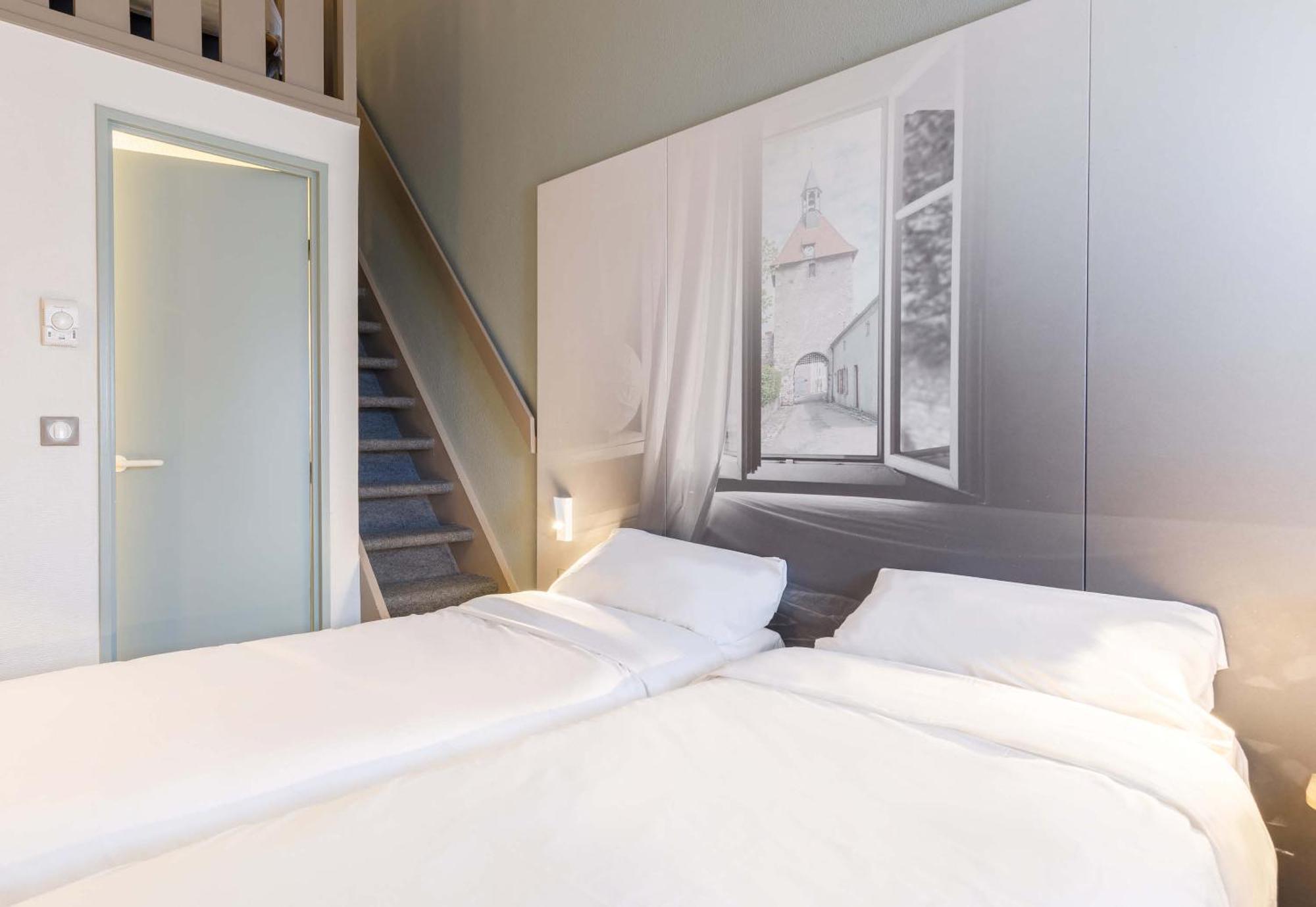 Hotel Moulins 2*