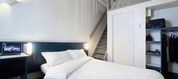 Hotel Moulins 2*