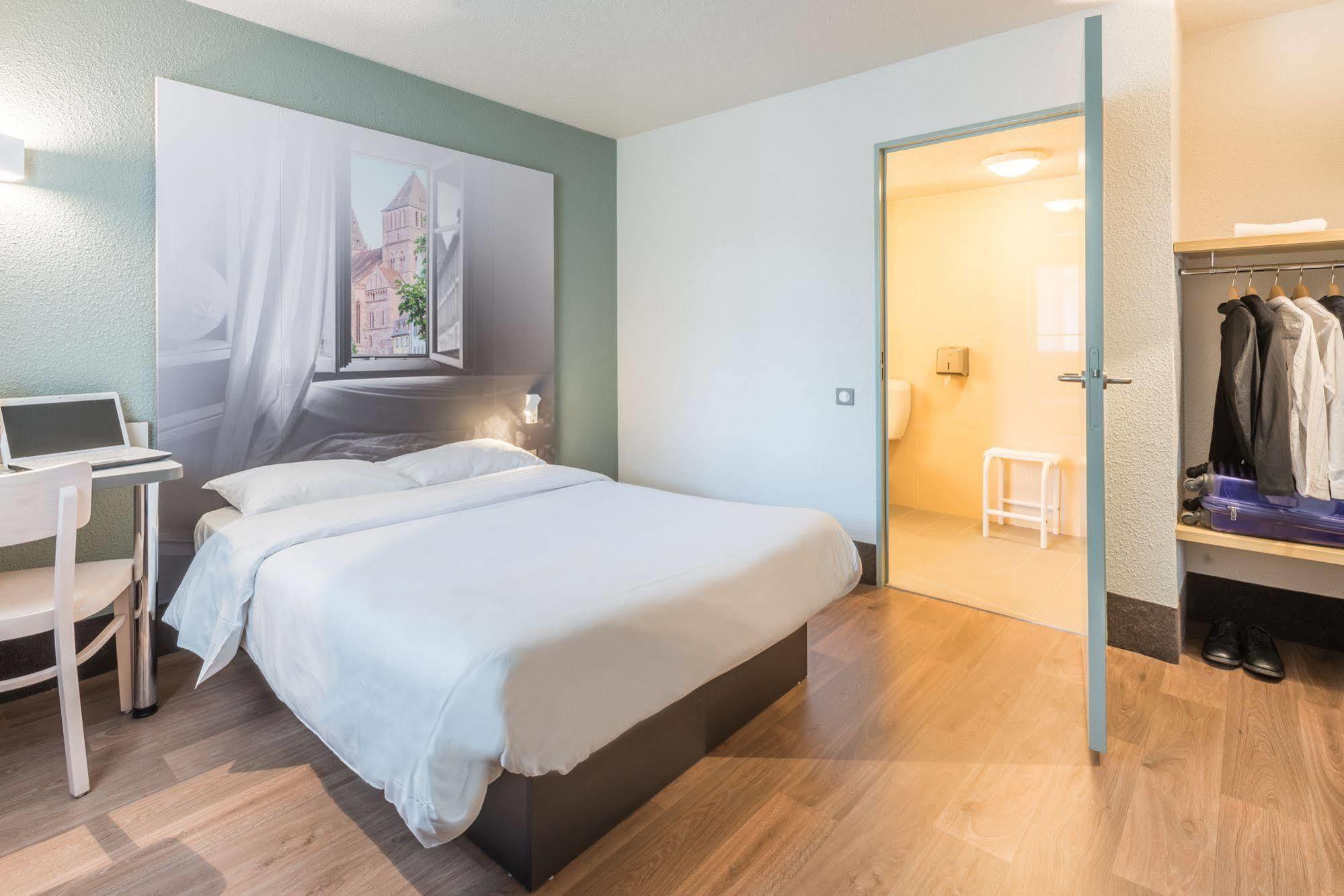 Moulins Hotel 2*
