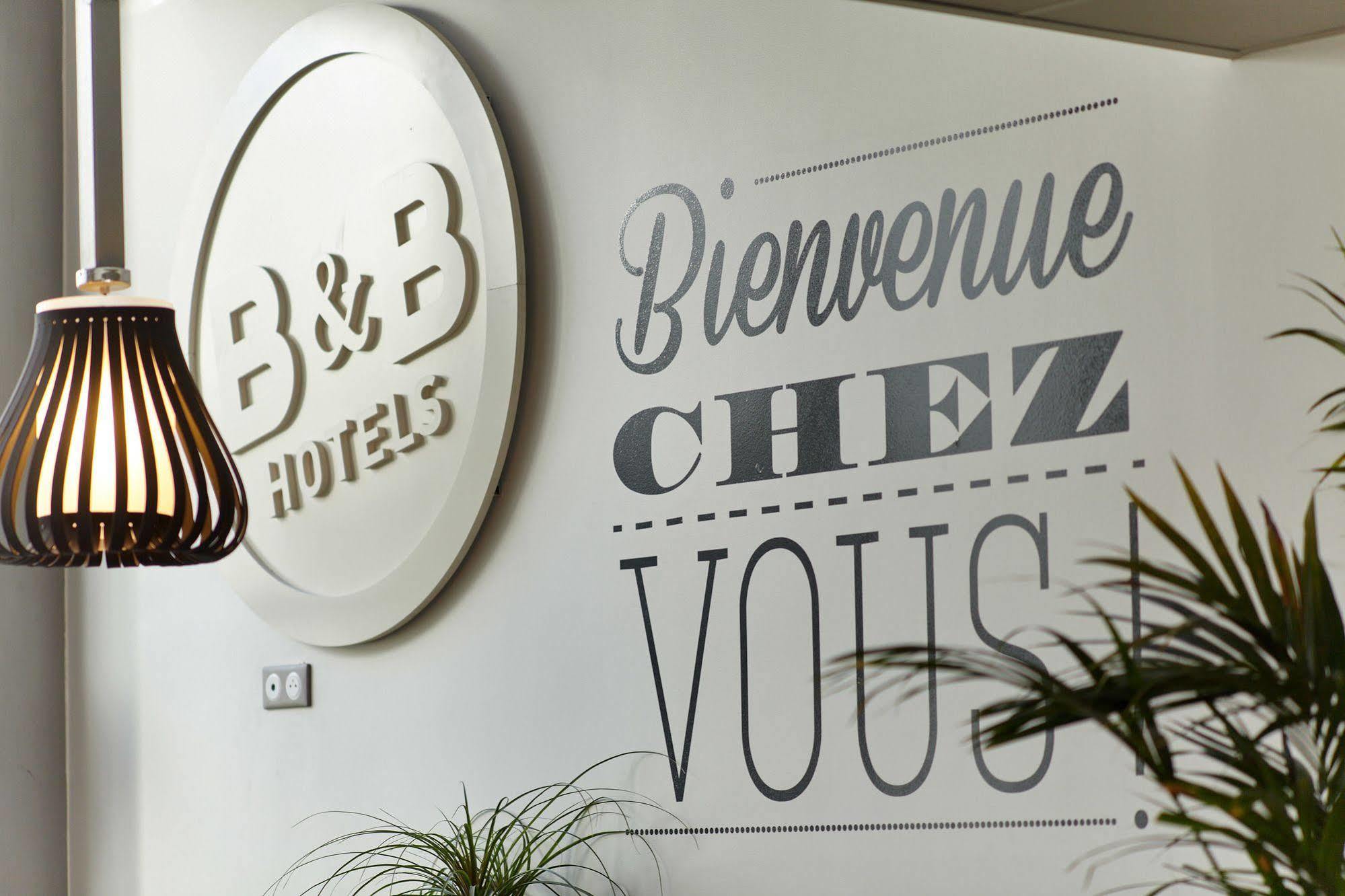 Hotel Moulins 2*